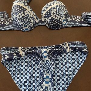 Tommy Bahama reversible Bikini